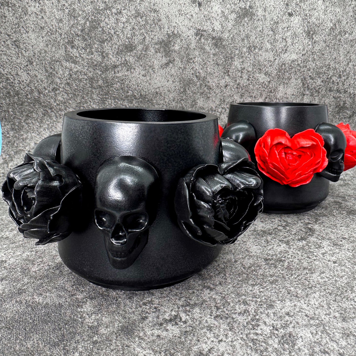 Skull & Black Rose Pot