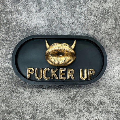 ‘Pucker Up’ Gothic Wall Plaque