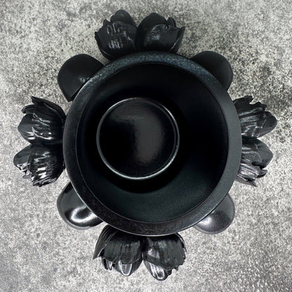 Skull & Black Rose Pot