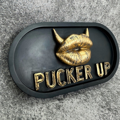 ‘Pucker Up’ Gothic Wall Plaque